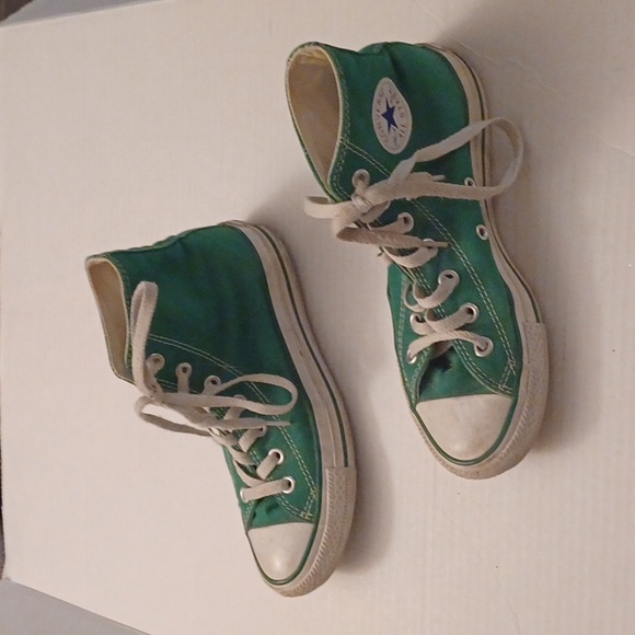 Green Chuck Taylor Converse All Star High Tops - Size 4 (Men) or 6 (Women) - Picture 5 of 10